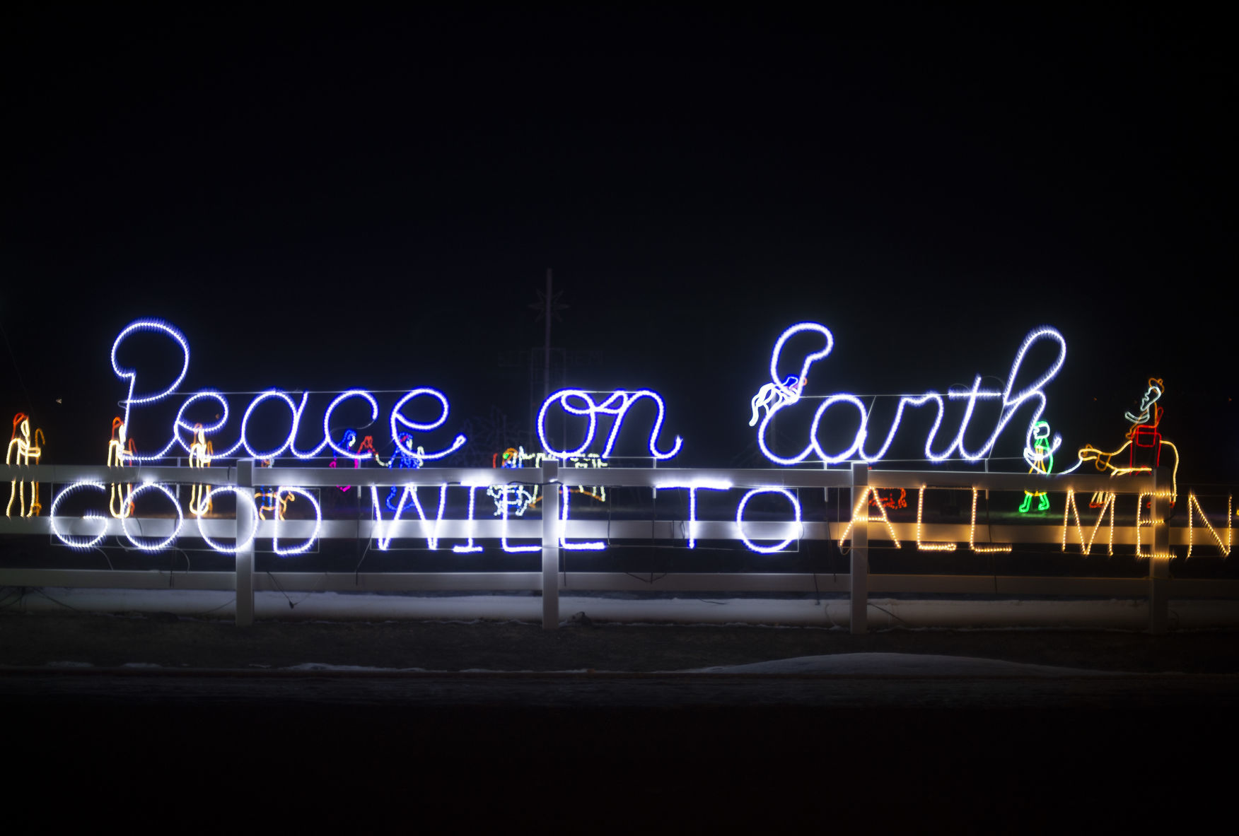 Holiday light displays